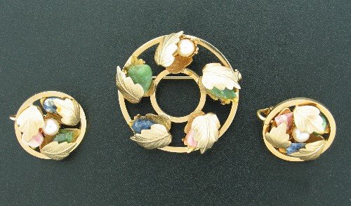 Sarah Coventry Matching Brooch and Earring Demi Parure SET2015