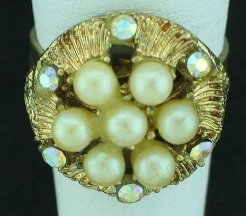 Floral Motif Retro Gold Tone, Faux Pearl and Rhinestone Costume Ring Rin2009