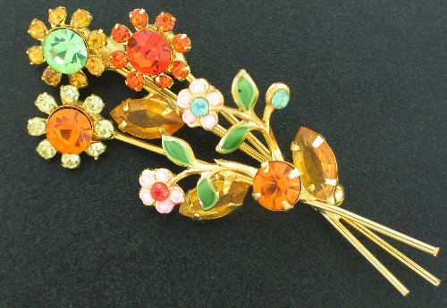 Gold Tone Floral Design Rhinestone Pin Bro2190
