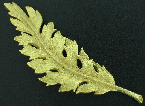 Coro 1961 Detailed Vintage Gold Tone Leaf Brooch Bro2142