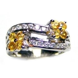 ** NICE ** Silve ring with Natural Yellow Sapphire and white Cubic Ziconia