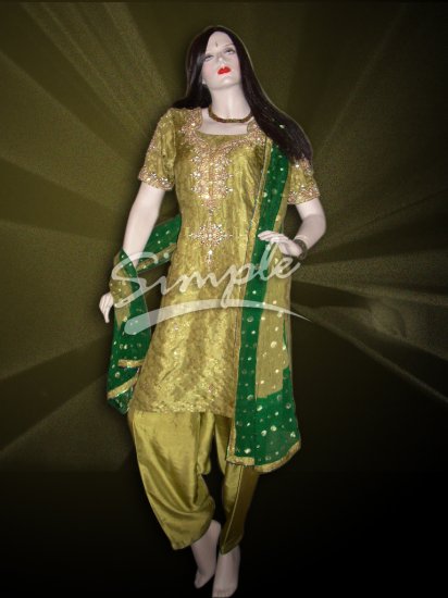 Glamorous Green 048