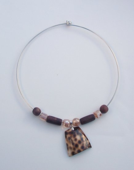 Lioness Choker