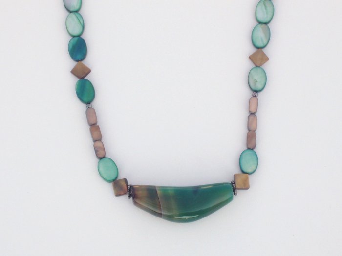 Slice of Life Green Agate and Mother of Pearl Necklace