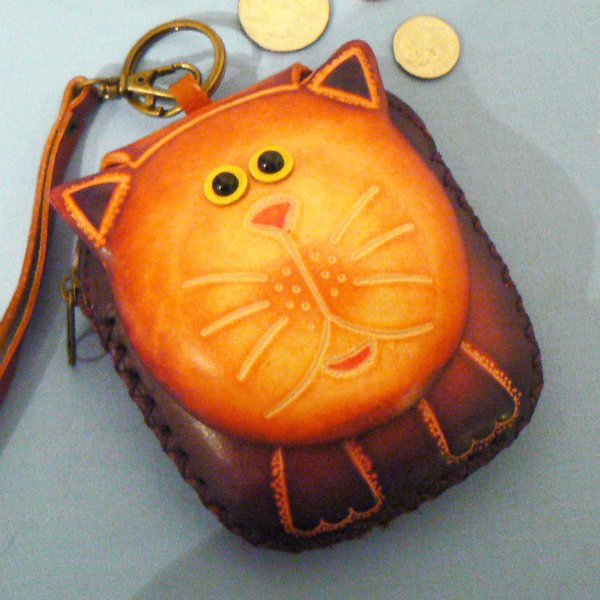 Leather Cat Wristlet Change / Coin Purse Orange (ec)