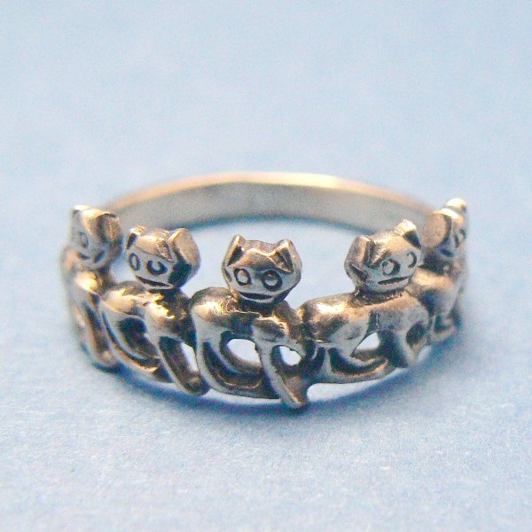 Parade of Kitty Cats Sterling Silver Ring - (Size 8)