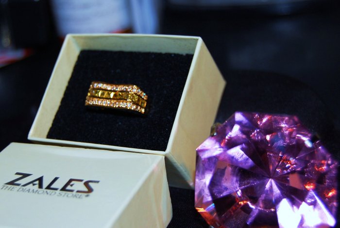 10kt Gold Womens Gemstone Cocktail Ring