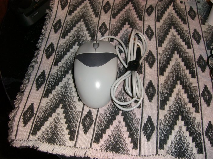 LOGITECH GRAY OPTICAL MOUSE USB INTERFACE PRE-OWNED