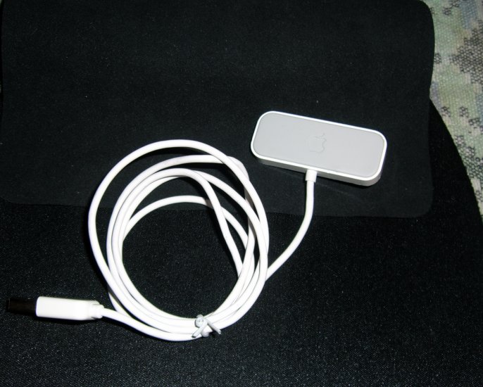 Genuine Apple iPod USB Sync Shuffle Dock Cable