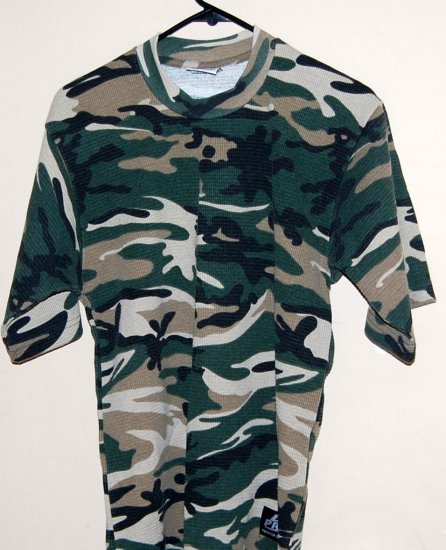 Camo. Short Sleeve Thermal Shirt NWOT