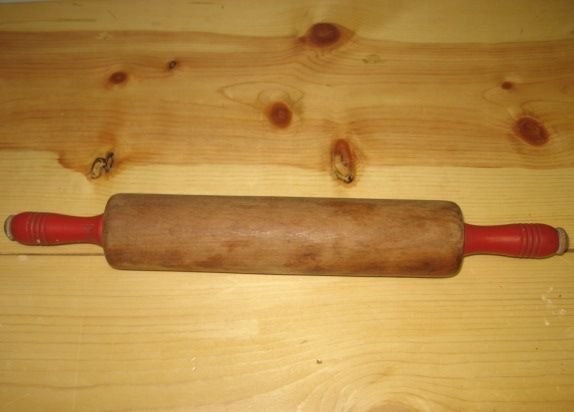 Vintage 10 3/4" Woodens Rolling Pin with Red Handles