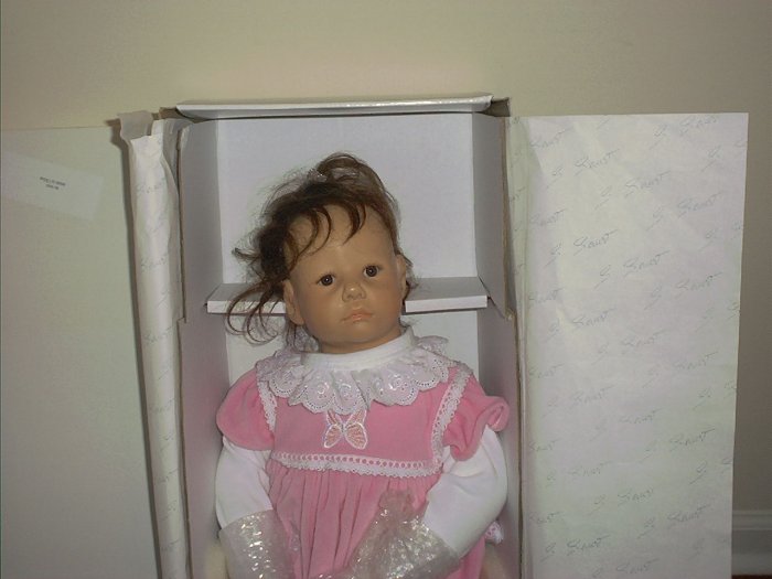 SYBILLE SAUER LILLY Brunette Resin Doll LE#65/70 RARE