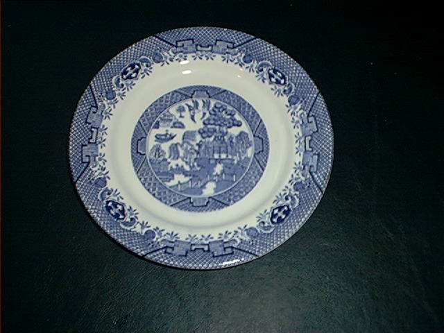 BLUE WILLOW PATTERN SANDWICH PLATE EXCELLENT CONDITION RARE