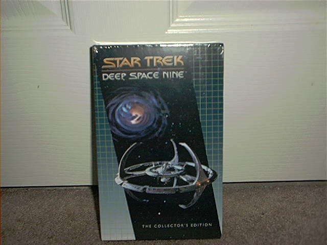 STAR TREK ~DEEP SPACE NINE~ THE COLLECTOR'S EDITION~ VHS BRAND NEW!