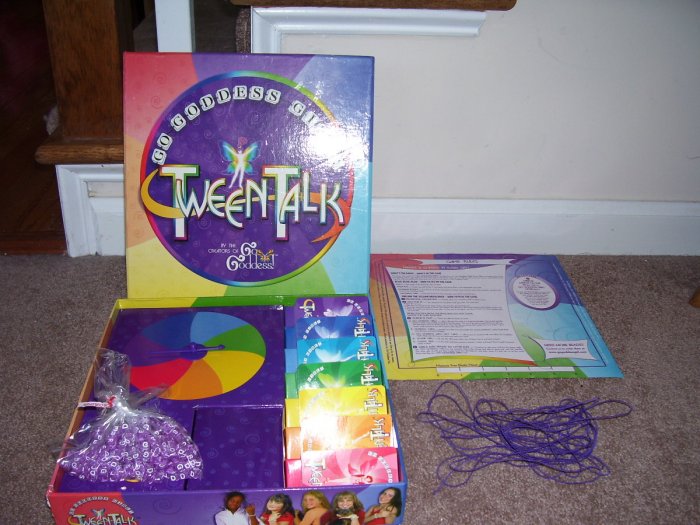 GO GODDESS GIRL * TWEEN TALK * GAME EXCELLENT CONDITION!
