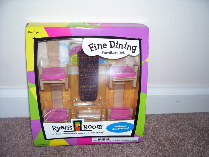 RYAN'S ROOM * FINE DINING FURNITURE SET * WOODEN NEW! HTF!