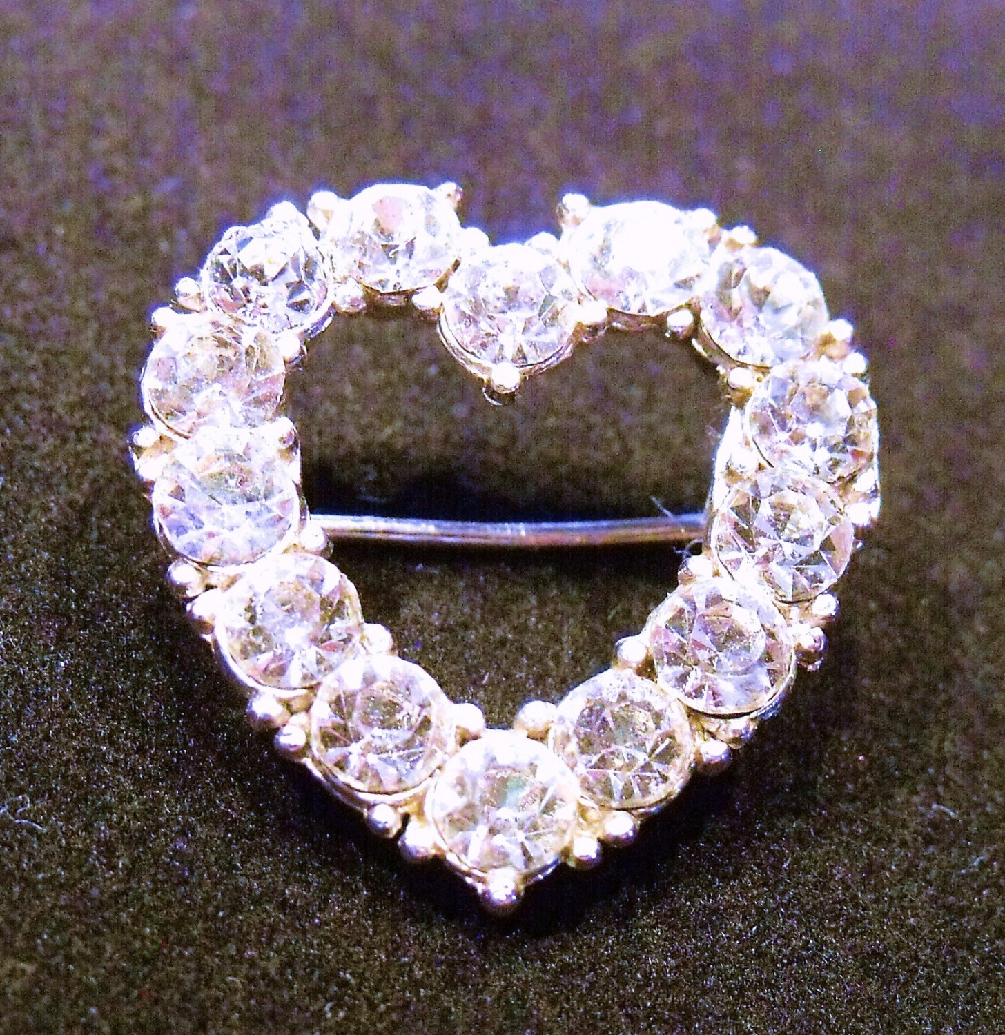 Rhinestones Heart Pin Brooch Vintage Sparkling Stones Jewelry