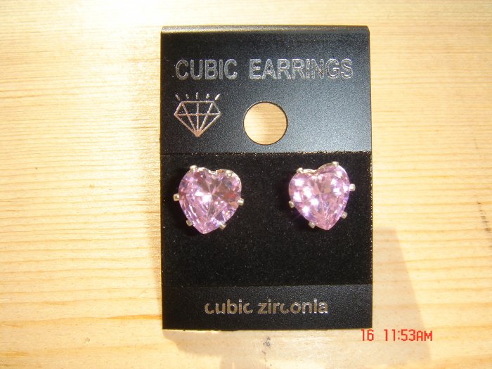 Attractive pair of Light Purple Simulated Diamond Cubic Zirconia Stud Post Earrings