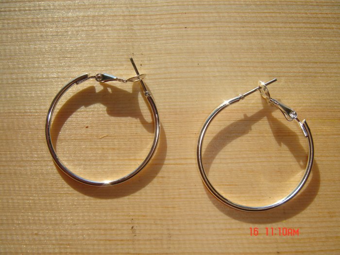 Fashion hoop Earrings ON SALE 2009**