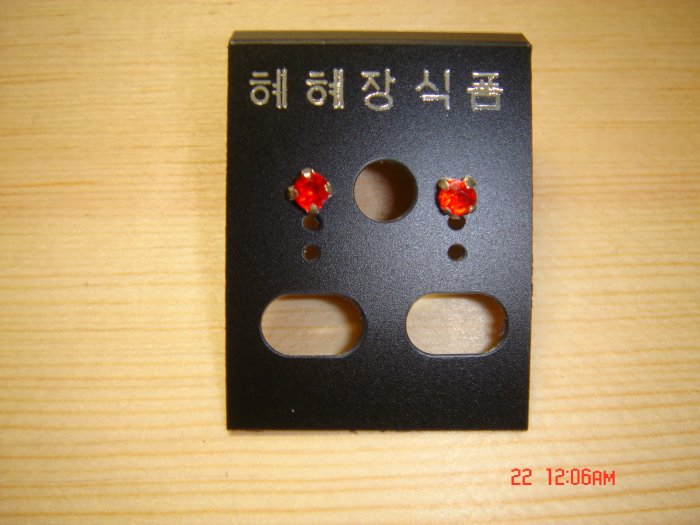 Fashion Red Korean Colorstone Studs Earrings ON SALE 2009**FREE SHIP