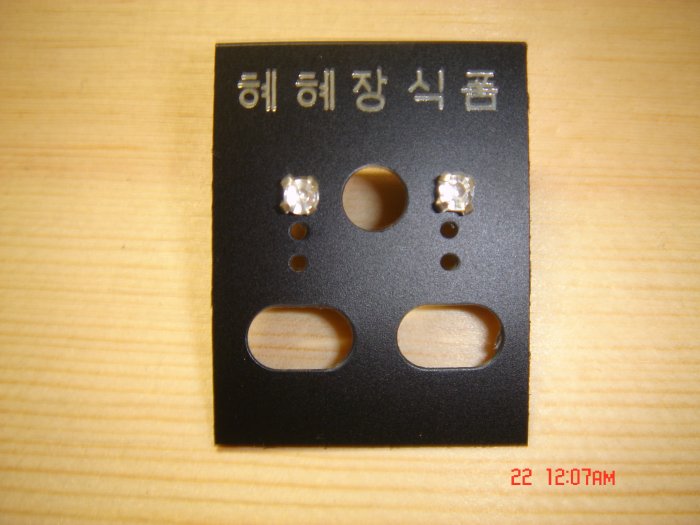 Fashion Korean Diamond Clearstone Studs Earrings ON SALE 2009**FREE SHIP