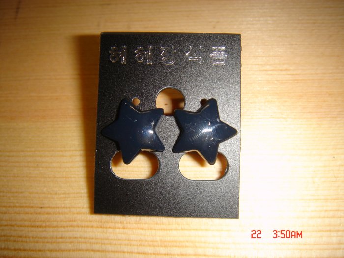 Fashion Korean Acrylic Black STAR Studs Earrings ON SALE 2009**FREE SHIP