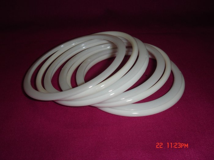 Latest Fashion 8 Shiny White Bangles set ON SALE 2009**