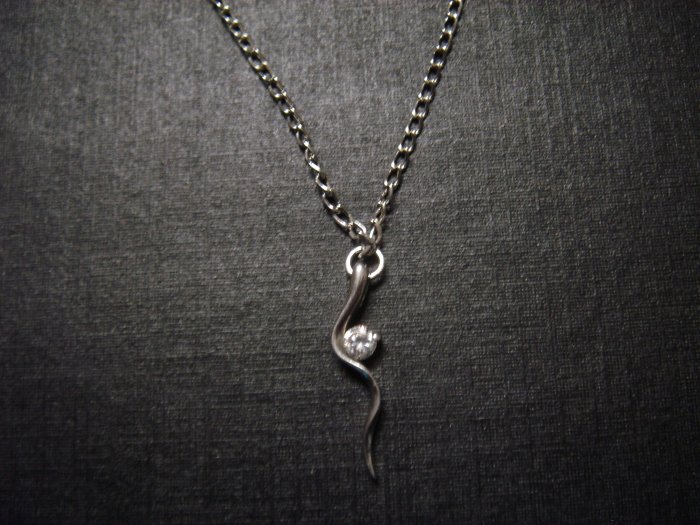 Sterling Silver Diamond Necklace 18" chain**FREE Silver Foil Gift Box