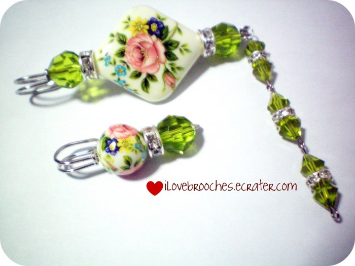 Diamond-Shaped Japanese Flower Beads with rondelles