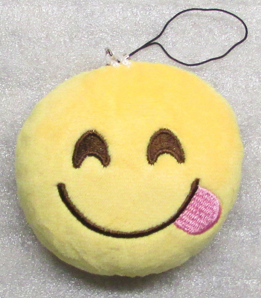 Emoji 3 in TONGUE Emoticon SMILING Soft Cloth Yellow KEY CHAIN Keychain NEW