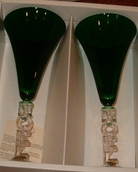 Noel Toasting Glasses