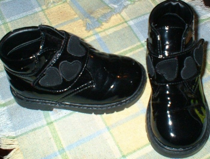 Girls Black PVC Vinyl Ankle Boots with Suede hearts Toddler 6