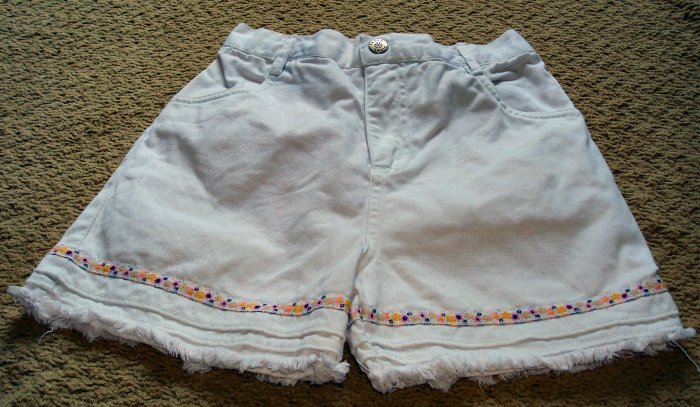 Girls White Shorts with Flower Trim 3T
