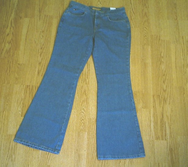 TOMMY HILFIGER FLARE JEANS-SIZE 9-31 X 33-NWT NEW
