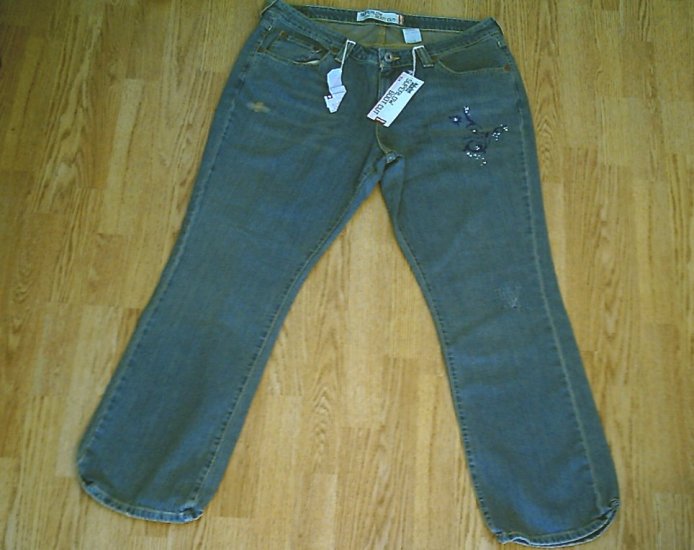 LEVIS 518 SUPERLOW BOOTCUT STRETCH JEANS-17-39 X 33-NWT