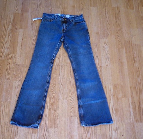 OLD NAVY JUST BELOW WAIST BOOTCUT JEANS-1-28 X 32-NWT