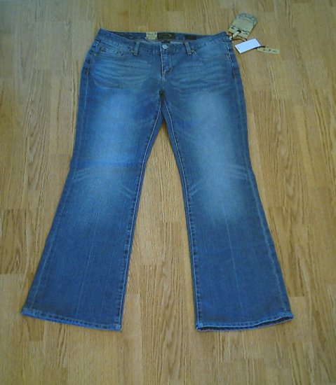 SEVEN FLARE STRETCH JEANS-SIZE 13-35 X 33 1/2-NWT EUR 31