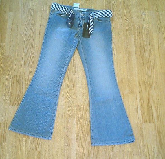 CALVIN KLEIN CHOICE ULTRA LOW FLARE JEANS-32 X31 NWT TAG SIZE 29