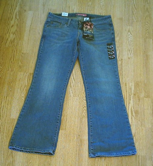 LEVIS 524 TOO SUPERLOW FLARE STRETCH JEANS-11-34/32-NWT
