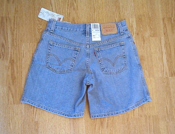 LEVIS JEANS 550 RELAXED DENIM SHORTS-SIZE 6-29 x 7-NWT