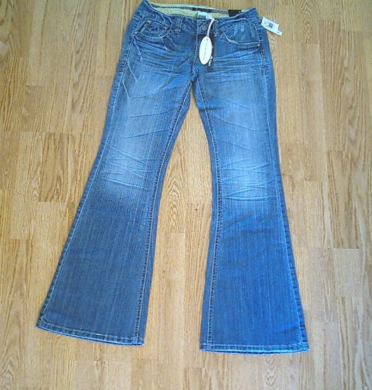 JET SET LOW RISE FLARE STRETCH JEANS-SIZE 3-28 X 34-NWT