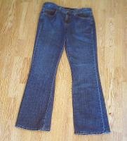 CALVIN KLEIN BELOW WAIST FLARE JEANS-SIZE 6-31 x 32-NWT