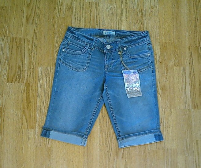 PARIS BLUES JEANS LOW RISE BERMUDA SHORTS-SIZE 7-NWT