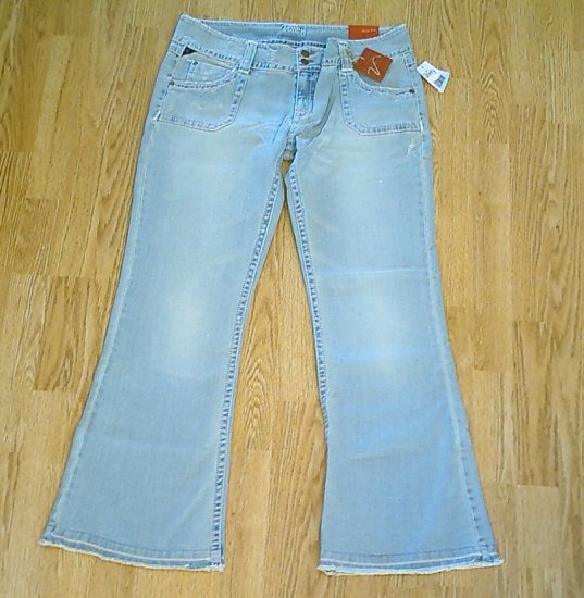 VANITY IVORY FLARE STRETCH JEANS-33 x 33.5-TAG 29-NWT