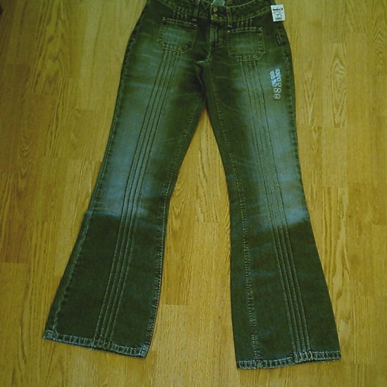 SILVER LOW RISE FLARE DENIM JEANS-SIZE 27 x 34-NWT