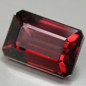 Natural 9x6mm Octagon cut Rhodolite Garnet gem 2.59 Ct