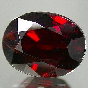 Natural 3.32 ct Dark Red Spessartite Garnet Oval 9x7mm gem