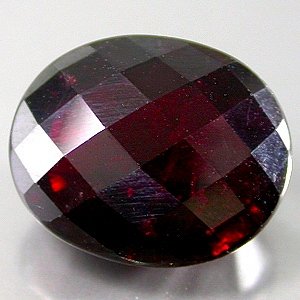 Huge Natural 13 x 10.7mm Checkerboard Oval cut Rhodolite Garnet gem 9.41 Ct