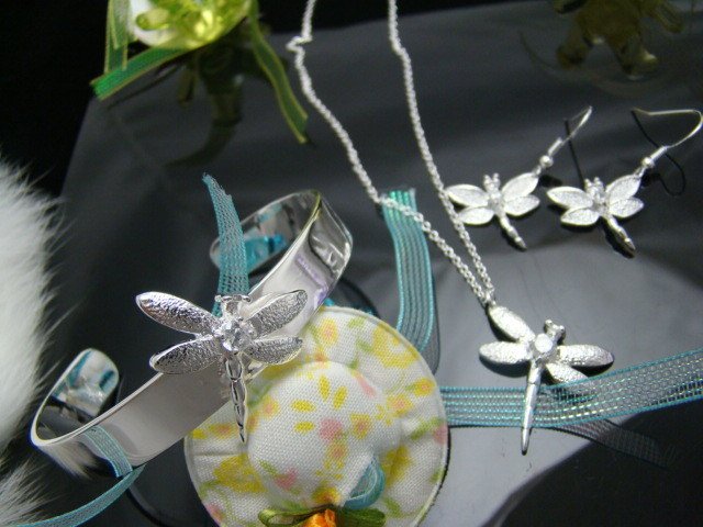 FREE P&P!925 SILVER dragonfly BRACELET & NECKLACE #S105