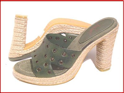 White Mountain Olive Green Mules Sandals Sz 10